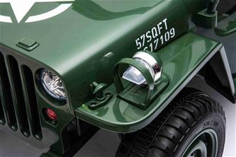 Army Classic Adventure, 4 x 12V moottori, tummanvihreä-7