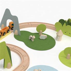 Classic World Natural Junarata , Puulelut-7