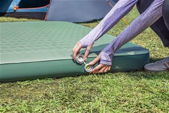  ComforTrek Luxe Elite itsetäyttyvä ilmapatja 203 x 152 x 11cm-6