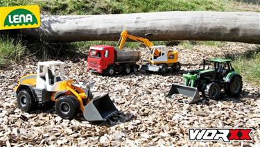 Deutz-Fahr Agrotron 7250 TTV Worxx Traktori perävaunulla-7