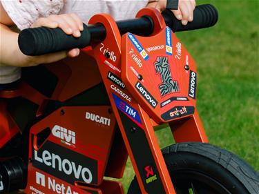 Ducati Desmo GP25 puinen potkupyörä-9