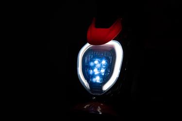 Ducati Diavel & Bentley moottoripyörä lapsille 10.8V-12