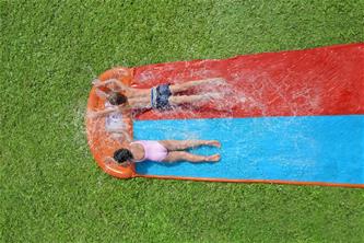 H2OGO! tuplavesiliukumatto 488cm ''Tsunami Splash Ramp''-6