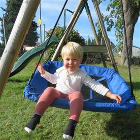 Hörby Bruk Pesäkeinu ja Tipi-teltta-3