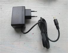 Laturi Lithium 12.6V1.4A Pyöreä liitin (BDM)