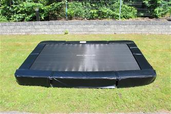 MCU-Sport Maahan upotettava trampoliini 305 x 213 cm-2