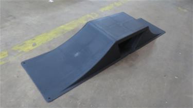 MCU-Sport Mini Skeittiramppi 126 x 30,5 x 17 cm-4