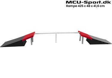 MCU-Sport Skeittiramppi + Grind Rail setti 425 x 48 x 41,6 cm