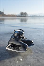 Playlife Freezer mustat luistimet-9