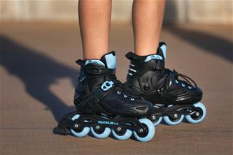 Powerslide Khaan Junior LTD Musta Inline Skates Rullaluistimet-8