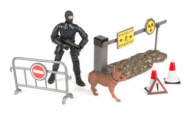 S.W.A.T. Hahmo + koira + este 1:18
