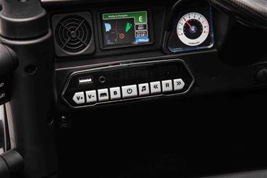 Toyota FJ Cruiser litium + kumirenkaat + nahkaistuin, musta-9