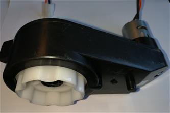Vaihteisto moottorilla 12V (Adventure4X)