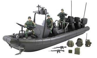 World Peacekeepers 1:18 sotilasvene, sis. 3 toimintafiguuria